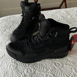 Vans Ultrarange Exo MTE-2  Brand New